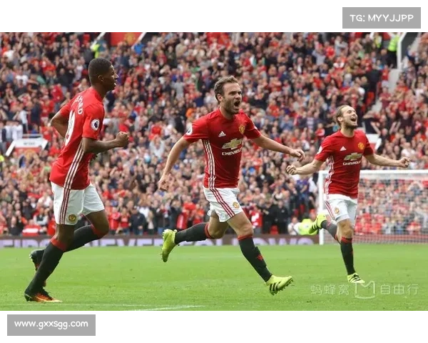 如何通过管理层调整和球员引进让曼联重现昔日辉煌和统治力